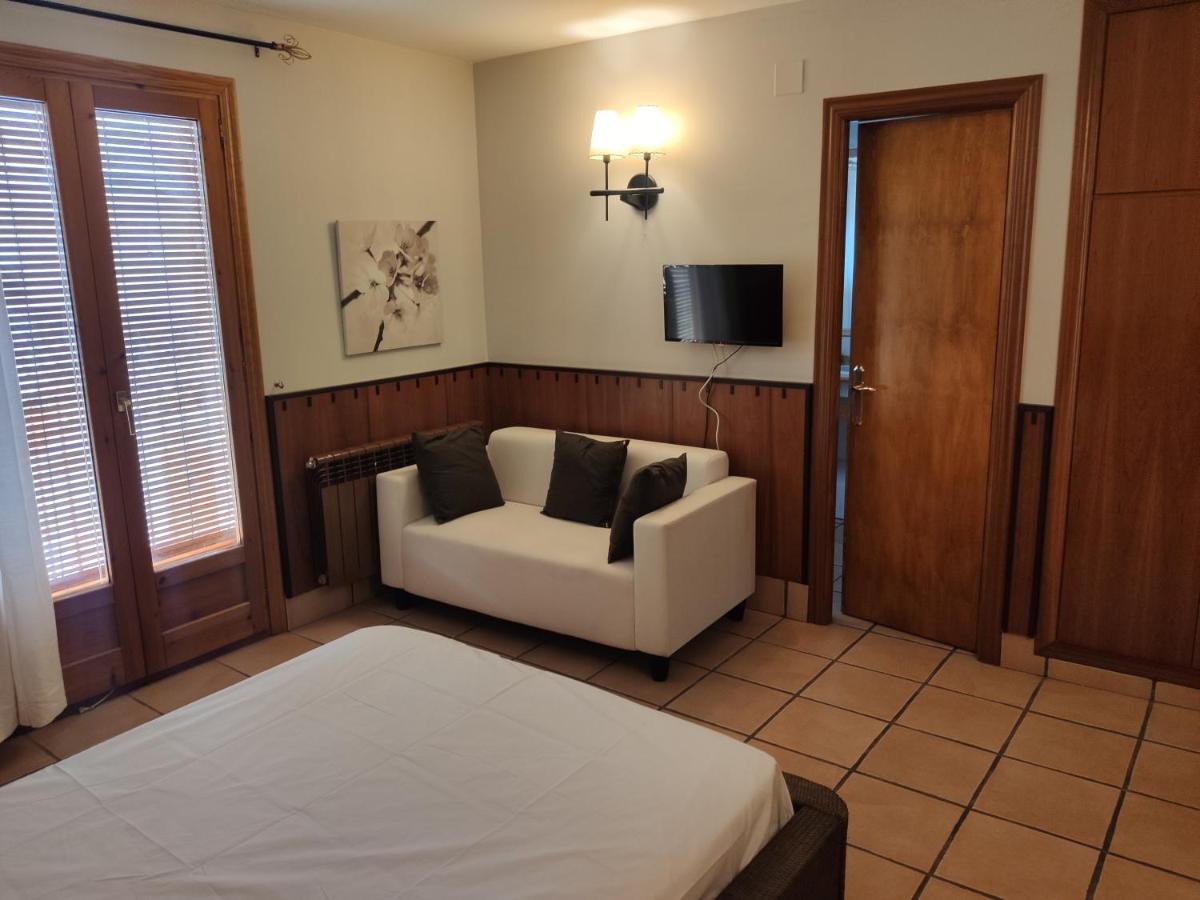Hostal Tastavins Пеньярроия-де-Таставинс Экстерьер фото