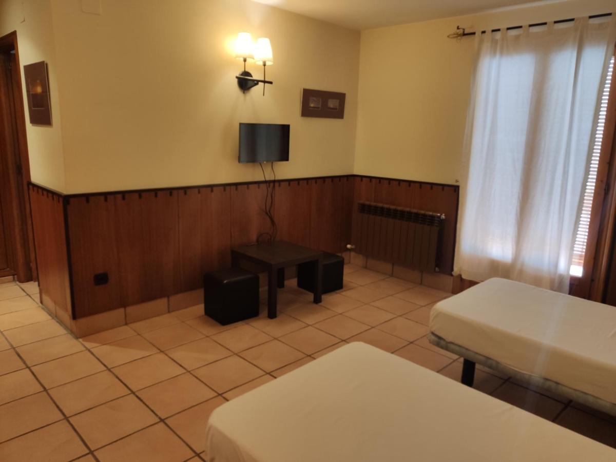 Hostal Tastavins Пеньярроия-де-Таставинс Экстерьер фото